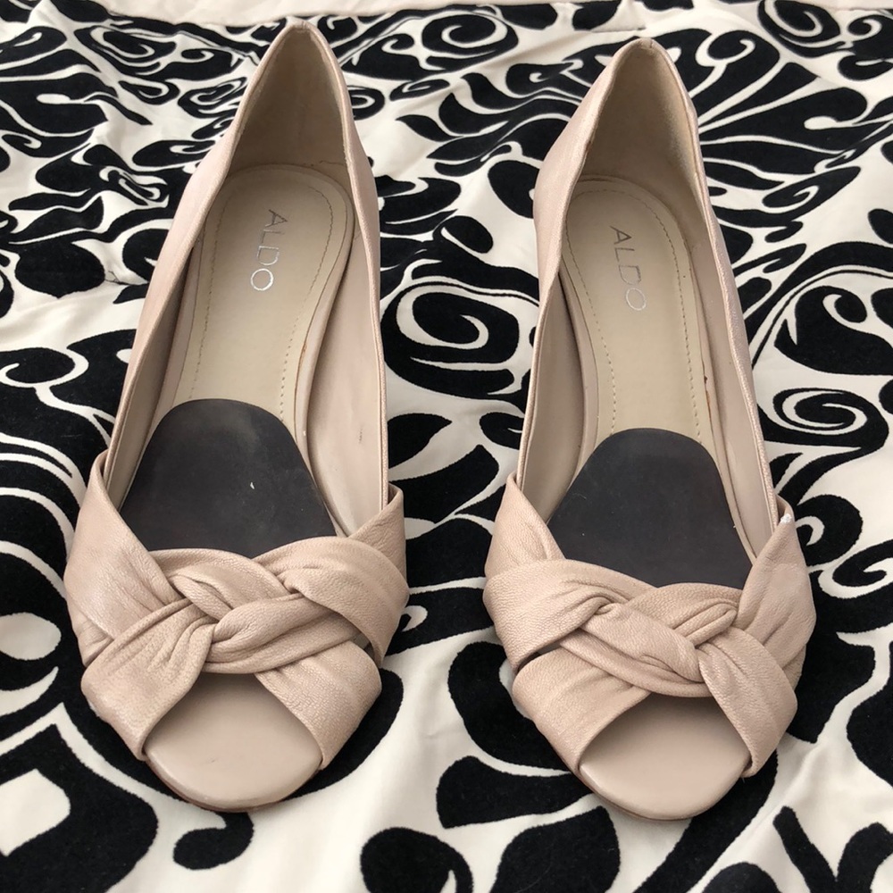 Aldo kitten heel nude shoes